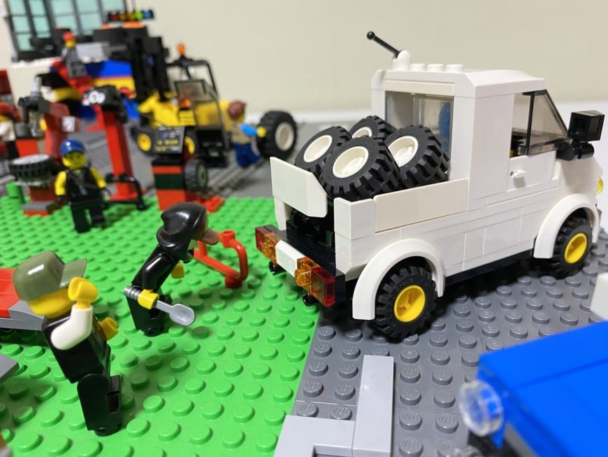 北海オート産業　タイヤ交換　バラシ　組込　LEGO作品