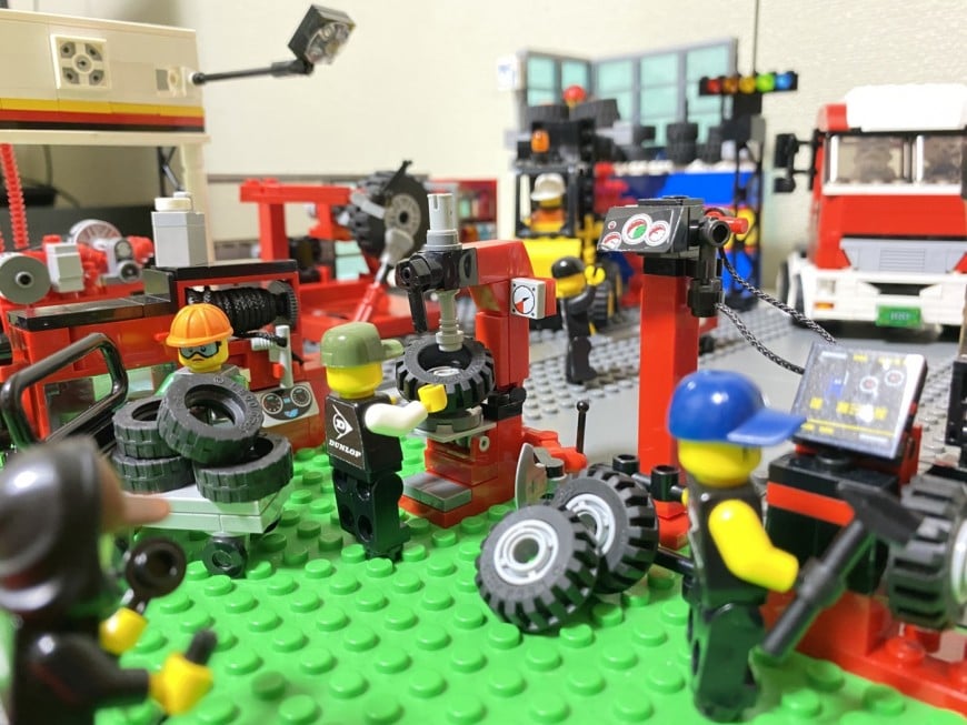 北海オート産業　タイヤ交換　バラシ　組込　LEGO　タイヤチェンジャー